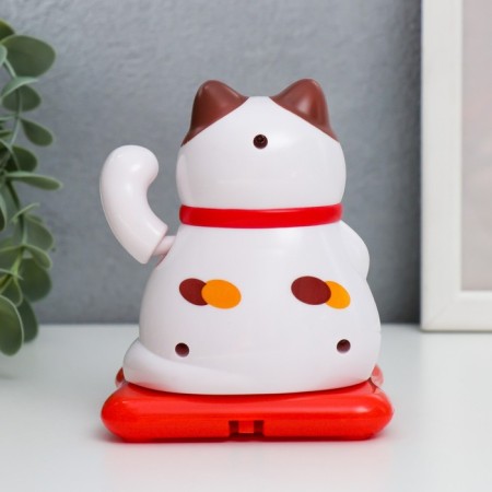 Plastic pendulum from the solar battery "Cat Mani-Neko" spotted 9.5x10x9.5 cm-2