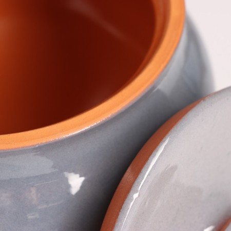 A hot pot with a Vyatka lid 0.9l, gray mix-2