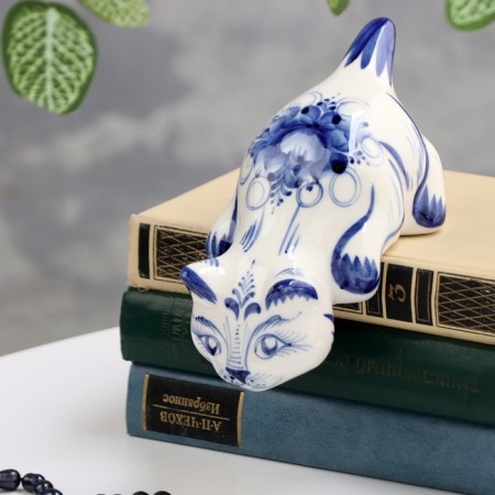 Souvenir "Cat Sonya hanging", gzhel, porcelain, 8x16 cm-1