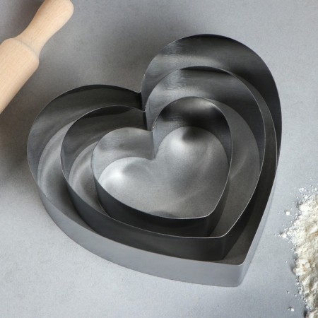 A set of baking forms and calculations "Heart", 20x20x5 cm, 3 pcs-1