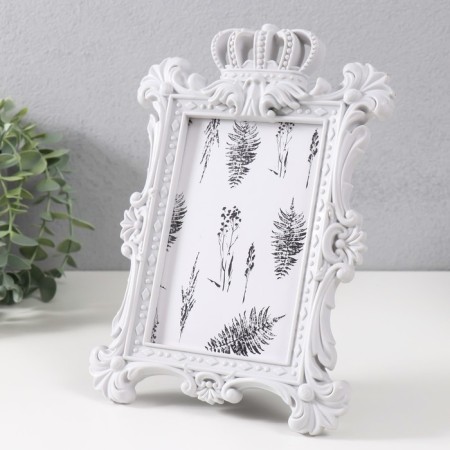 Photo frame plastic 10x15 cm "Coronation" white 24x16 cm-1
