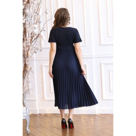 Women's dress, size 42-6