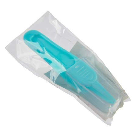 Pinzet for cleaning the nose, childish, with a cap, green color-3