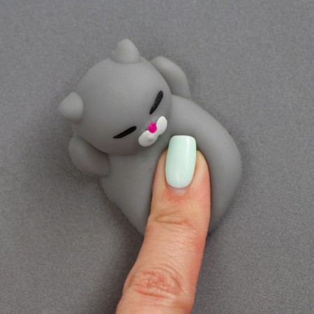 Anthistress label "cat", color gray color-1