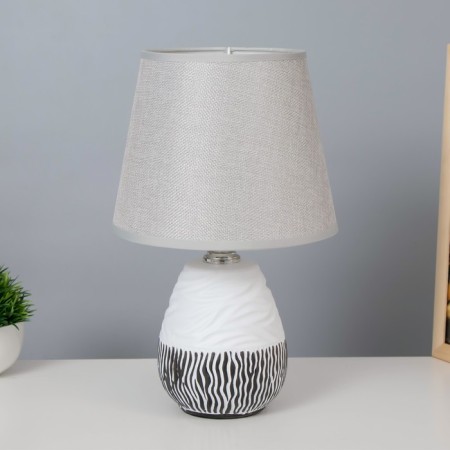 Hanley table lamp E14 40W white 20x20x30 cm Risalux