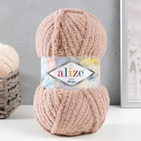 Yarn "Softy Mega" 100% micropoliester 70m/100g (617 beige)