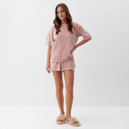 Women's costume (T -shirt and shorts) KAFTAN PLUSHY p. 52-54, pink-1