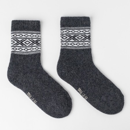Male socks from Mongolian wool with a pattern, black color, size 27 (40-42)