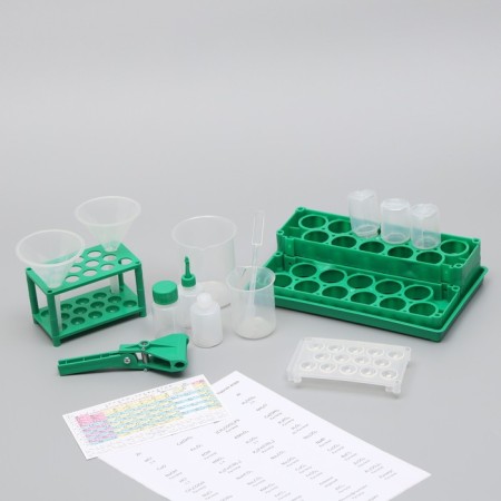 A set of dishes and accessories (micro-chamber for 2 students)