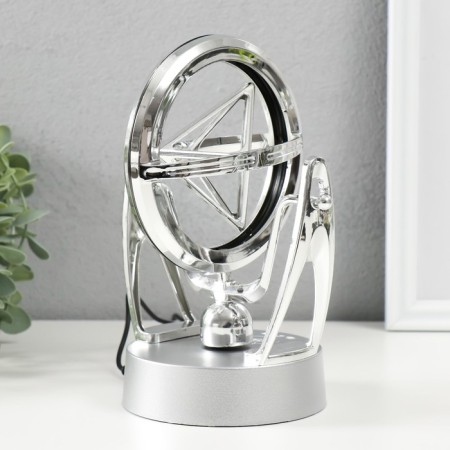 Plastic Plastic "Pyramid" silver, from USB 10.5x12.5x19 cm-1
