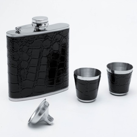 Gift set 4 in 1 "Black Crocodile": Flake 180 ml, funnel, 2 glasses, 17 x 18 cm-1