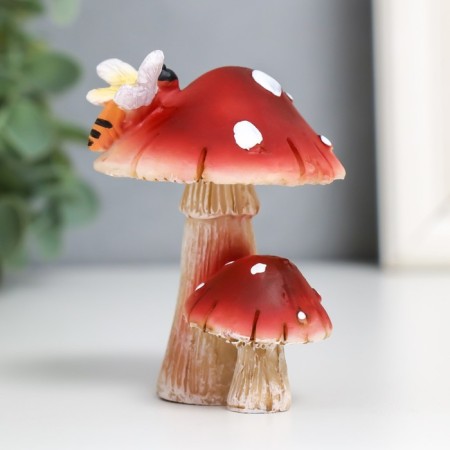 Polystone souvenir "Two fly agaric with a butterfly" 8.2x7.4x6.8 cm-3