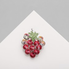 Brooch 
