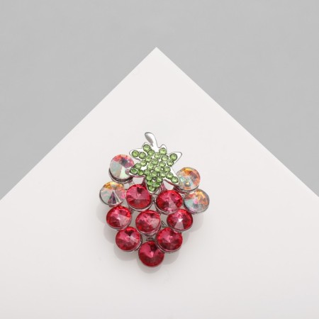 Brooch "Bun" of grapes is small, colored in silver