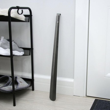 A spoon for shoes with a hook, 56.5 × 4.5 cm, metal, color mix