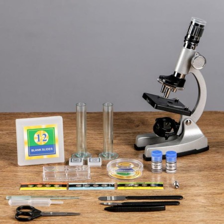 Microscope "Young Naturalist Pro 2", a multiplicity of an increase in 50-1200x, set for research