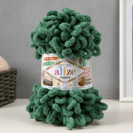 Yarn "Puffy" 100 % micropoliester 9m/100g (532 Green grass)