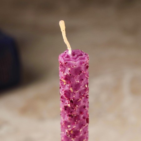 A candle from wax with a rose "Energy, Harmony and Bliss", 13x1.7 cm, 1 h, purple-8