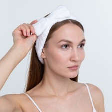 Binding on the head of Ethel, the color is white, 100% p/e