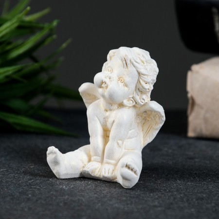 Figure "Angelka put the legs" gilding, 6x5x5cm