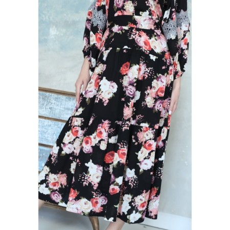 Women's dress, size 50-1