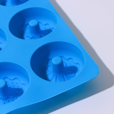 The form for baking the share "Sweets. Donuts in the glaze ”, silicone, 27.2 × 16.4 × 3.2 cm, 6 cells, color mix-2