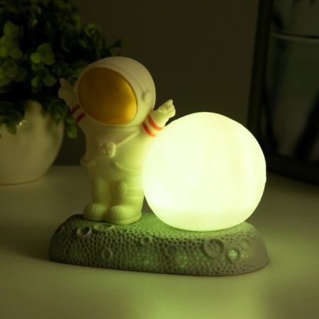 Spinker "Cool Cosmonaut" LED 2W RGB from 3xlr44 batteries with white-gold 11x6x11 cm Risalux-2