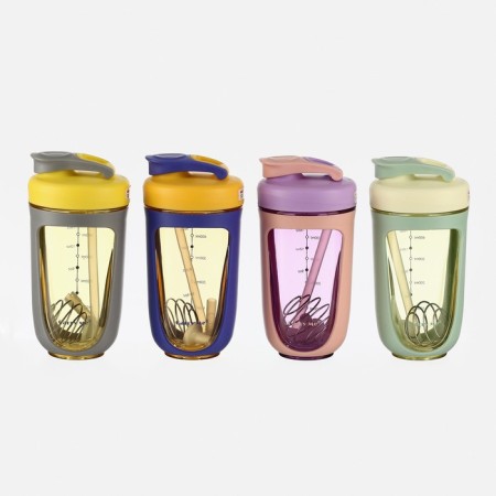 Shaker, 550 ml, with a tube, 18.5 x 9 cm, mix
