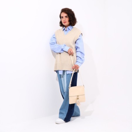 Cross-Bodi Bag on a zipper, beige color-6