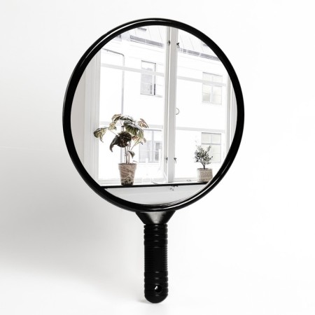 Mirror with a handle, D mirror surface 24 cm, black color