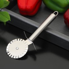 Knife for dough and pizza shade 