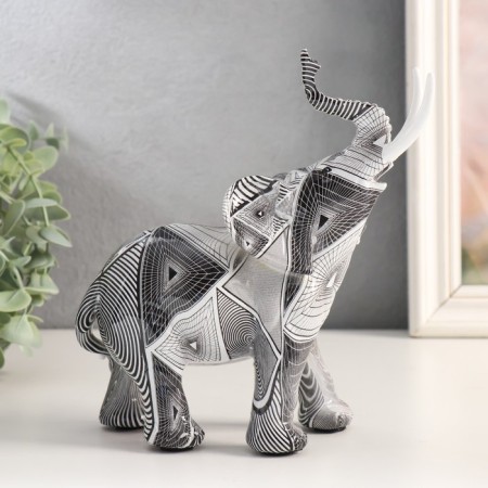 Polystone souvenir "African elephant. Illusion" 8x13x19 cm-3