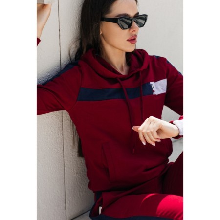 Female ishoi is a suit, size 44, burgundy color-11