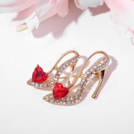 Brooch "Steam Speed", red-white color in gold-1