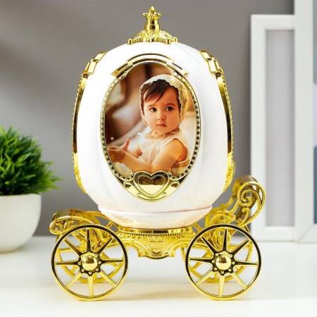 Photo frame plastic 9x7.5 cm Music "Carriage" White with gold 23x18x12.5 cm-1
