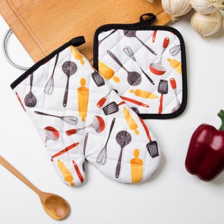 Kitchen set of the “cook” shares: a tack 16x16 cm, mittens 25x16 cm, 100% p/e