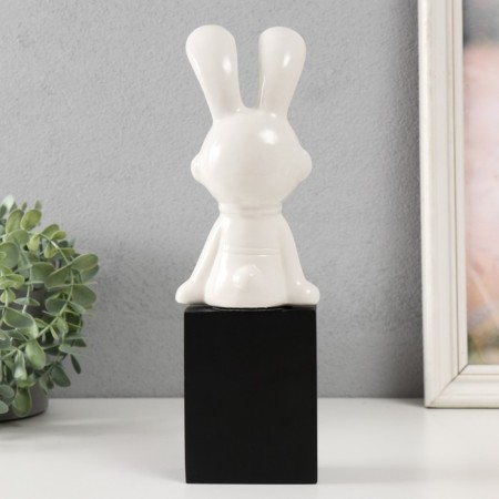 Souvenir ceramics "Bunny-cosmonaut" 9.9x10x21.5 cm-2