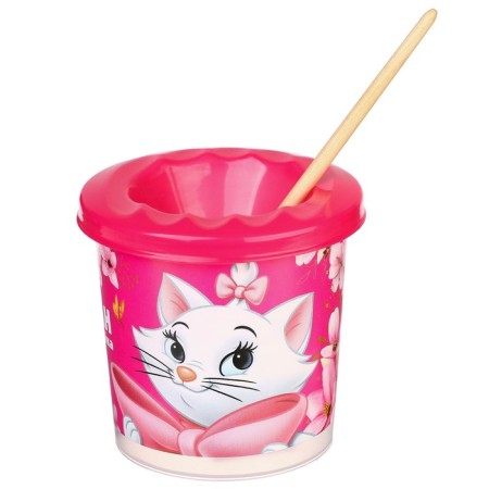 A glass - a non -member, a single, cats aristocrats-5