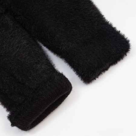 Female mittens, black color, size 7-8-2