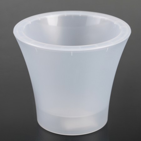 A pot with a liner d = 15, h = 13 "City"