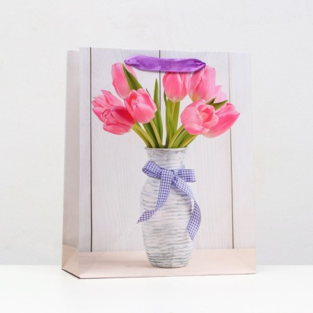 Laminated "Tulips" 26x32x12 package