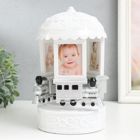 Photo frame Plastic in 6 photos 5x6 cm musical "Carousel with trains" 14x14x25 cm
