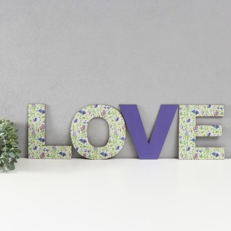 Панно буквы "LOVE" высота букв 19,5 см,набор 4 детали-1
