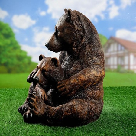 Garden figure "Bear with a teddy bear" 40x40x45cm-1