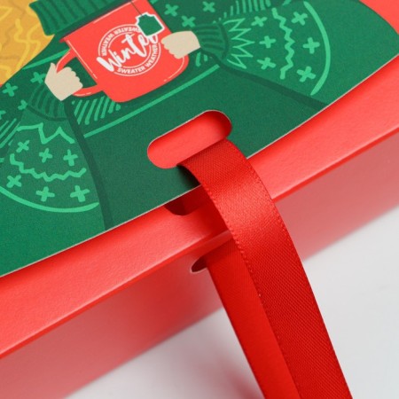 Folding Gift Box "Girlfriends", 16.5 x 12.5 x 5 cm, New Year-3