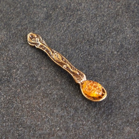 Koshelleka souvenir "Spoon of Zareklushka", with natural amber