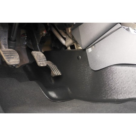 Half-tunnel overlays for Nissan Terrano 2016-, Shaden-1