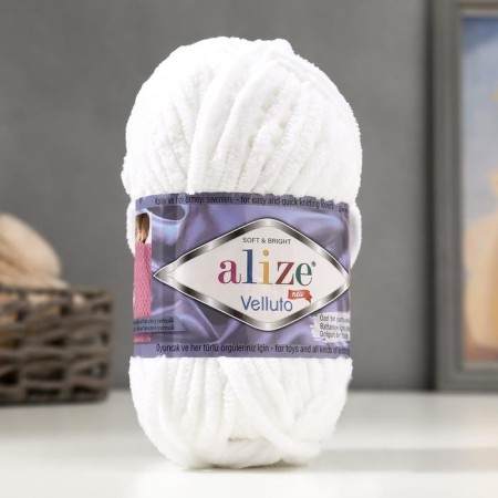 Yarn "Velluto" 100% micropoliester 68m/100g (55 white)
