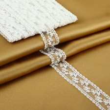 Lace on a grid 30 mm × 9 ± 0.5 m, white color