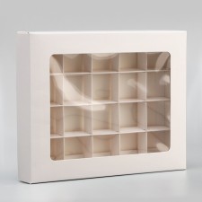 Folding box under 20 sweets, white, 17.7 x 22 x 3.5 cm